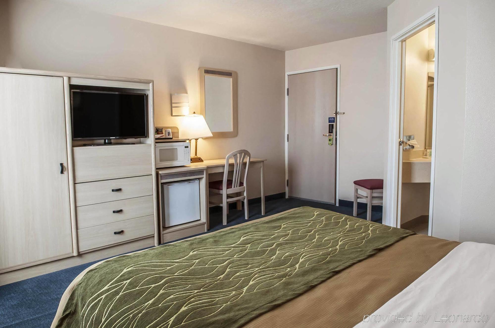 Quality Inn Moriarty Exterior photo